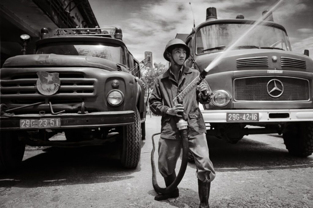 Firefighter, Phan Chu Trinh Fire Station, Hanoi, 1994 / Nhân viên cứu hỏa, trạm cứu hỏa Phan Chu Trinh, Hà Nội, 1994