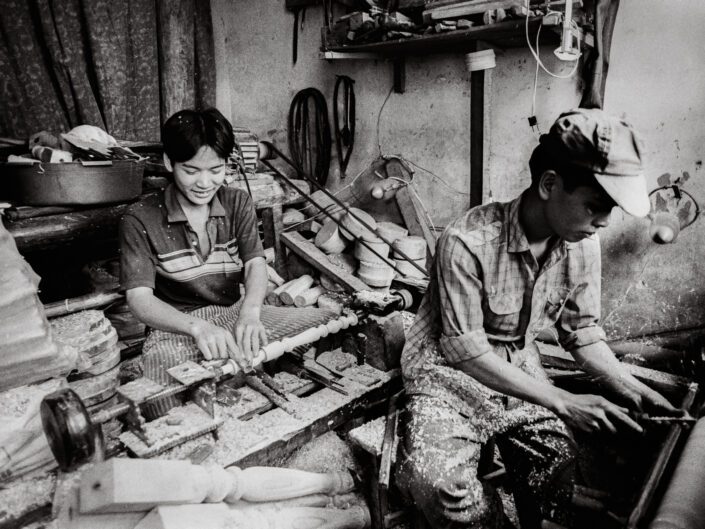 Carpentry workshop near Chuong Duong bridge, Hanoi, Vietnam, 1992 / Xưởng mộc gần cầu Chương Dương, 1992