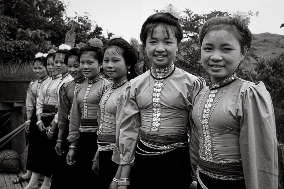 Black Thai Dancers Hin Village, Son La, 15 Nov 1992