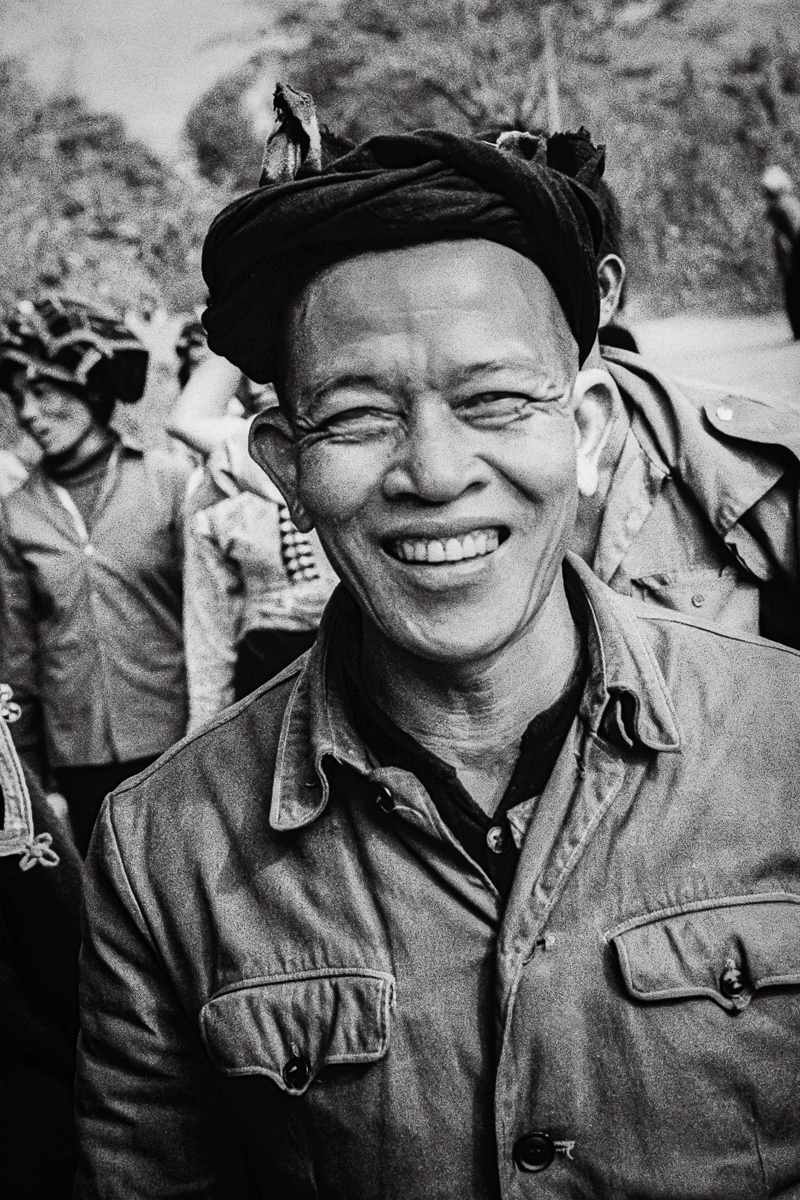 Groom's father, Vang Lung, Son La. 16 November 1992